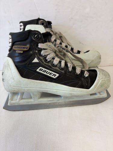 Bauer Supreme 1000 Hockey Goalie Skates Regular Width Size 2 (Used)