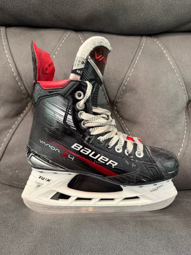 Bauer Vapor X4 Hockey Skates 6 (Used) with replacement steel (Used)