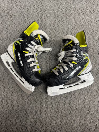 Bauer Vapor Fly40 Hockey Skates Regular Width 11.5 (Used)
