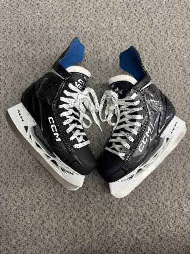 CCM Next Hockey Skates Size 5 (New)