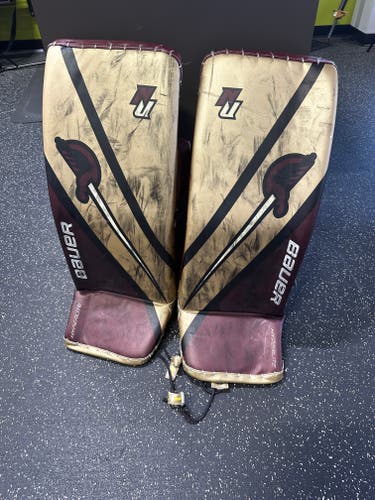 32" Bauer Vapor Hyperlite Goalie Leg Pads (Used)