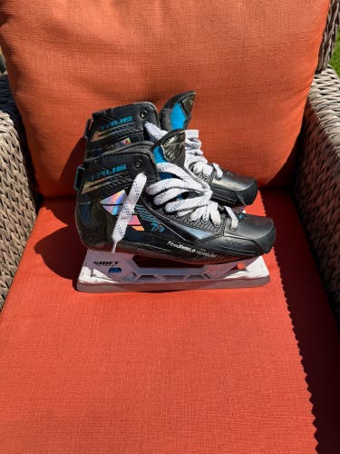 2021 True TF9 Hockey Goalie Skates Regular Width 9.5 (Used)