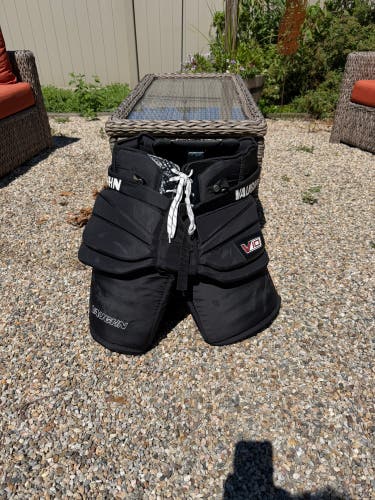 Senior Medium Vaughn Velocity V10 Hockey Goalie Pants (Used)