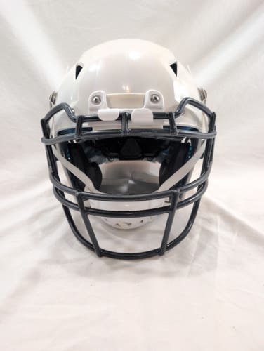 White Adult Medium Schutt Vengeance Pro LTD II Helmet (Used)
