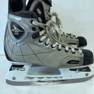 Silver CCM Vector 4.0 Hockey Skates Regular Width 11 (Used)
