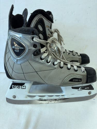 Silver CCM Vector 4.0 Hockey Skates Regular Width 11 (Used)