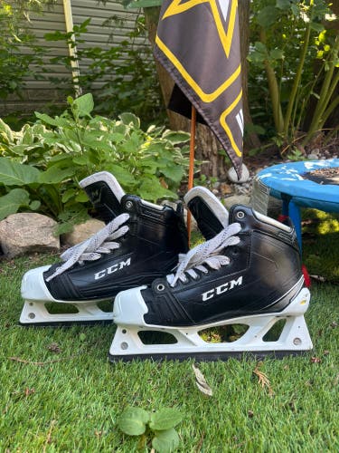 2018 CCM Tacks 9080 Hockey Goalie Skates Regular Width 10 (Used)
