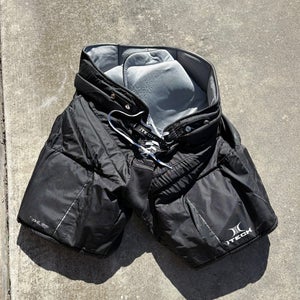 Senior XXL Itech Hockey Goalie Pants (Used)