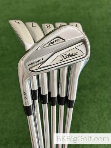 LH Titleist AP2 718 Forged Iron Set 5-P / True Temper AMT White Stiff