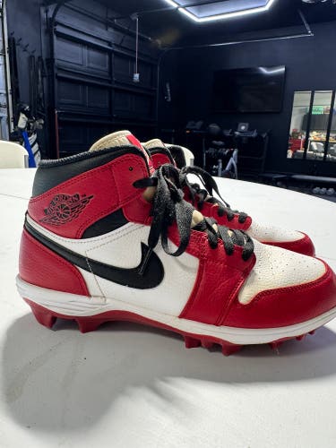 Men's Size M 9.5 (W 10.5) Nike Air Jordan High Top Molded Cleats (Used)