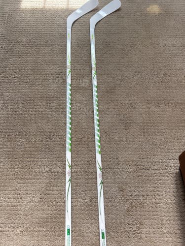 Senior Warrior Alpha Deluxe Right Handed Hockey Stick W03 75 Flex (New)