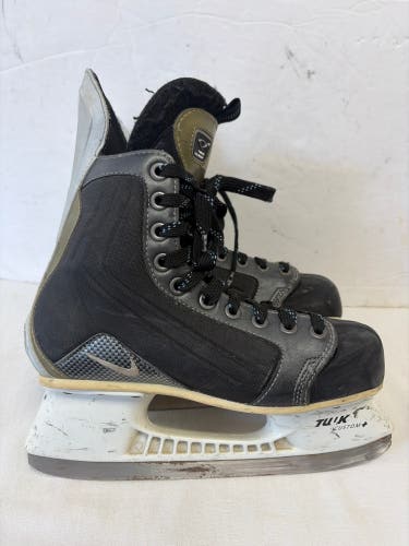 Black Nike Quest 4 Hockey Skates Regular Width 6 (Used)