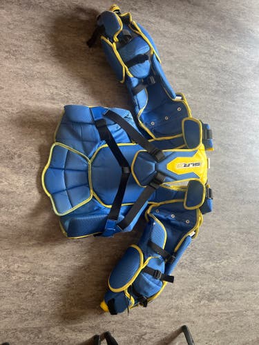 XL 2024 Vaughn SLR3 Pro Carbon Goalie Chest Protector Pro Stock (Used)