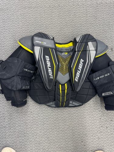 Small Bauer Supreme 2S Goalie Chest Protector (Used)