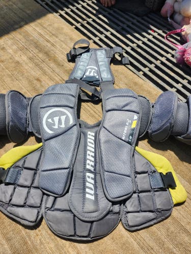 Small / Medium Warrior Ritual G2 Goalie Chest Protector