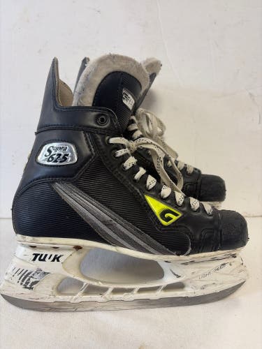 Black Graf Supra 625 Hockey Skates Regular Width 8 (Used)