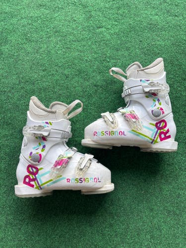 Kid's Rossignol Fun Girl Ski Boots (Used) | Mondo 20.5 (245mm)