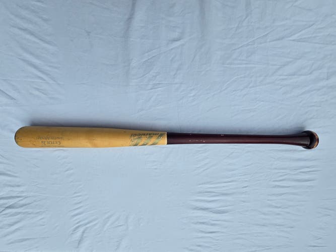 2015 Marucci Cutch 22 Maple Bat (-5) 25 oz 30" (Used)