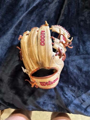Wilson A2000 RH Infield Baseball Glove 11.75" (Used)
