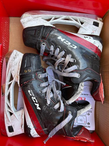 2021 CCM JetSpeed FT4 Hockey Skates Size 2 (Used)