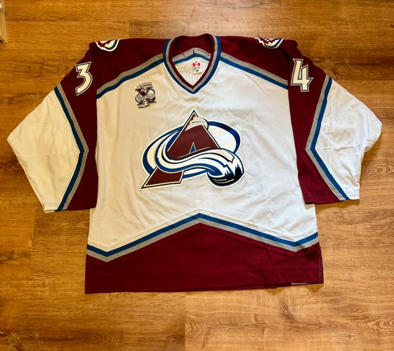 2005-06 Reebok 6100 Colorado Avalanche Game Used Worn Jersey NHL MeiGray LOA 58