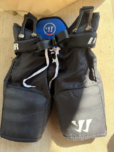 Junior Medium Warrior Covert QR Edge Hockey Pants (Used)