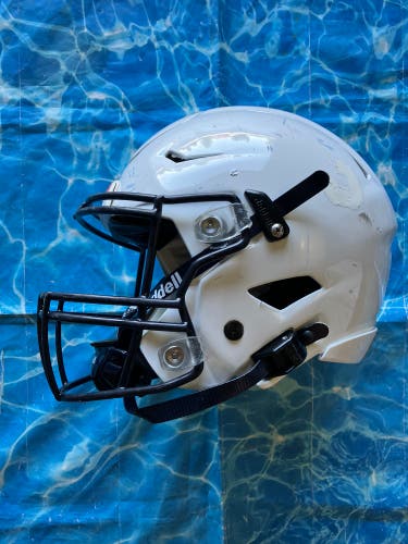 Adult Medium Riddell SpeedFlex Helmet (Used)