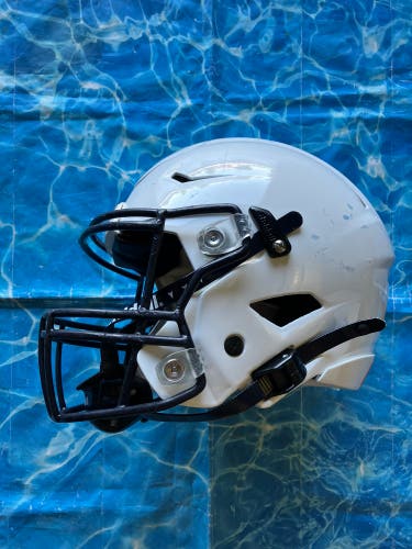 Adult Medium Riddell SpeedFlex Helmet (Used)