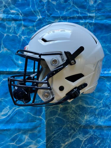 Adult Medium Riddell SpeedFlex Helmet (Used)