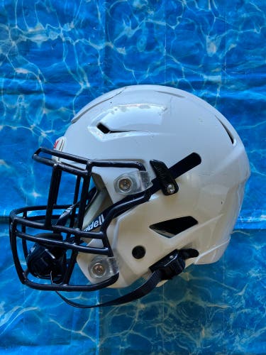 Adult Medium Riddell SpeedFlex Helmet (Used)