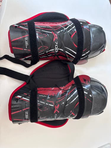 Youth Bauer Vapor X700 13" Shin Pads (Used)