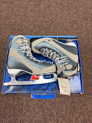 Riedell Model 75 Soft Boot Figure Skates Size 4 (New)