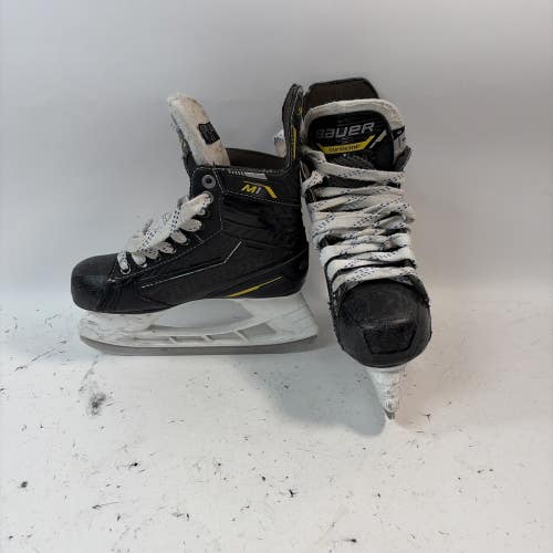 Bauer Supreme M1 Hockey Skates, 3D