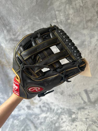 Black Rawlings R9 RH Outfield Baseball Glove 11.75" (Used)