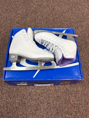 Riedell Sparkle Figure Skates Size 4 (New)