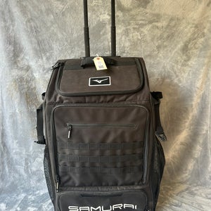 Black Mizuno Samurai Wheeled Catcher's Bag (Used)