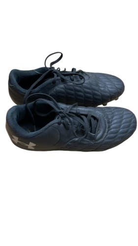 Under Armour Soccer Cleats Size 3.5 Black