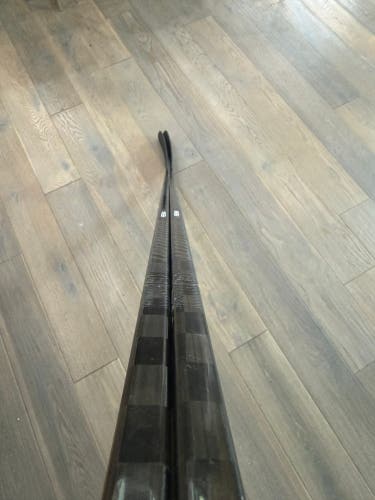 2 PACK Warrior Covert QR6 PRO Pro Stock Hockey Stick 90 Flex P14 Right