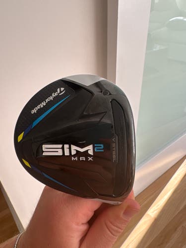 Men's TaylorMade SIM2 MAX Right Handed Fairway Wood Regular Flex 3 Wood (Used)