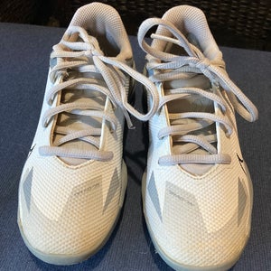 Gray Kid's 1.5Y (Big Kids / Youth) Youth Nike Trout Low Top Molded Cleats (Used)