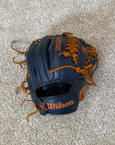 2025 custom Wilson A2000 RH Infield Baseball Glove 11.5" (Used)