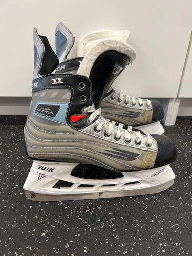 Bauer Vapor 20 Hockey Skates Regular Width 10.5 (Used)