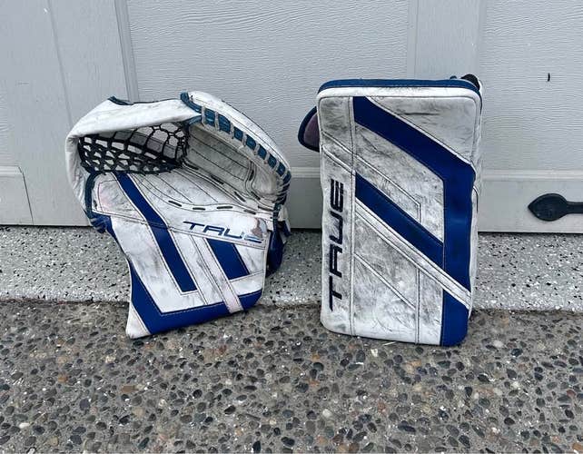 True HZRDUS Px4 Glove and Blocker (Senior)