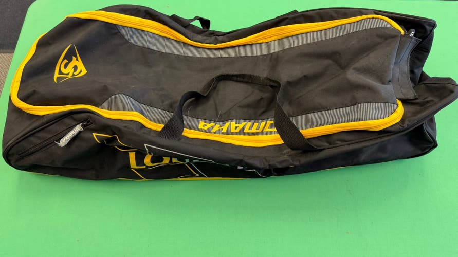 New Louisville Slugger Omaha Wheeled Baseball Player Bag