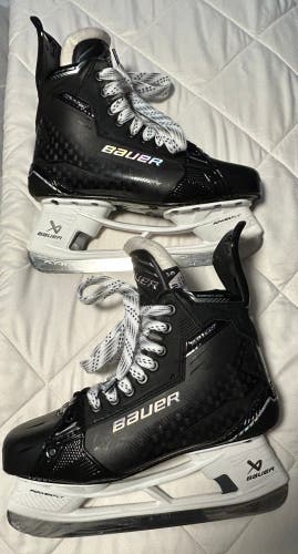 Black 2024 Bauer Supreme Shadow Hockey Skates 8 (Used once wrong fit)