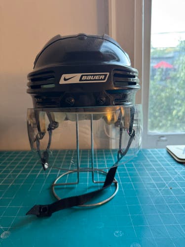 Nike Bauer 4500 Helmet w/ Oakley half visor - Black, Large (Used)