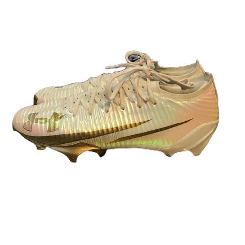 Used Under Armour 3028220-105 Adult FB Cleats White Senior 13 11730-S000073285