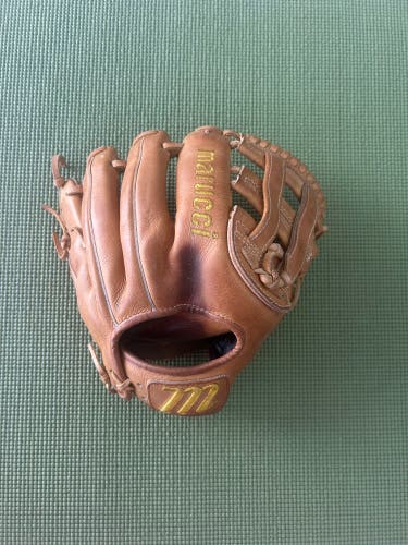 Marucci Capitol Series RH Infield Baseball Glove 11.5" (Used)