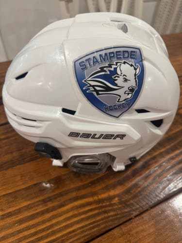 Small Bauer Re-Akt 95 Helmet (Used)