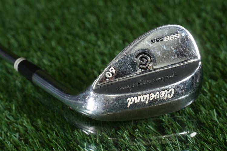Cleveland 588 DSG 60 Lob Wedge Dynamic Gold Wedge Flex W/ Chrome RH